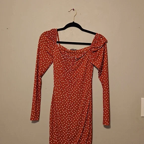 PrettyLittleThing | Dresses | Very Sexy And Cute Polka Dot Burnt Orange  Dress Ruche | Poshmark